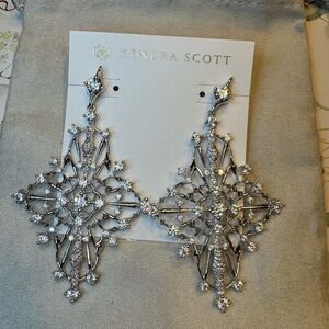 NWT Kendra Scott Rosalie statement earrings.